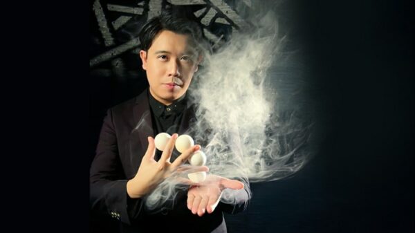 Ultra Smoke by Bond Lee, Wenzi and MS Magic